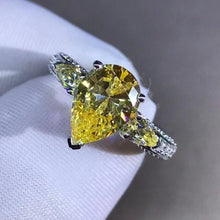 Load image into Gallery viewer, 2 Carat Pink Pear Cut Three Stones Basket Bead-set Moissanite Rings