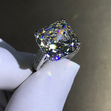 Load image into Gallery viewer, 6 Carat Ascher Cut Moissanite Ring VVS G-H Colorless