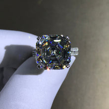 Load image into Gallery viewer, 6 Carat Ascher Cut Moissanite Ring VVS G-H Colorless