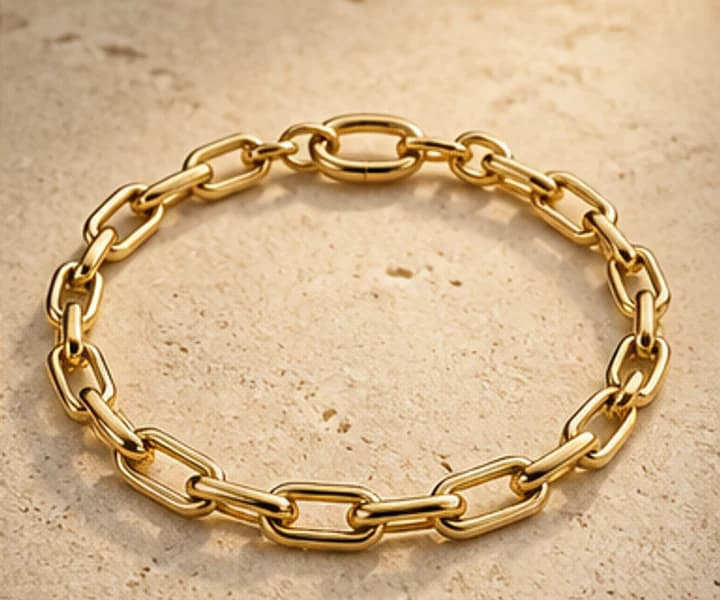 Illustrative gold link-chain bracelet