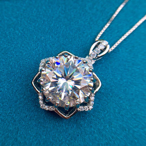 6 Carat D Color Round Cut Floating Star Halo Certified VVS Moissanite Necklace