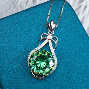 5 Carat Green Round Cut Water Drop Halo Pendant Certified VVS Moissanite Necklace5 Carat Green Round Cut Water Drop Halo Pendant Certified VVS Moissanite Necklace