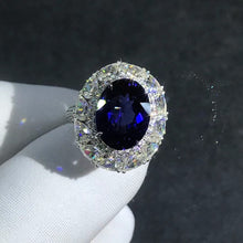 Load image into Gallery viewer, 7.3 Carat Oval Cut Blue Lab Grown Sapphire with Durable 9K Gold Ring