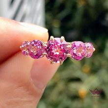 Load image into Gallery viewer, Round Cut Pink Color Trellis 5 Stone Moissanite Ring