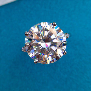 6 Carat D Color Round Cut Thin Band 4 Prong 5-stone Moissanite Ring