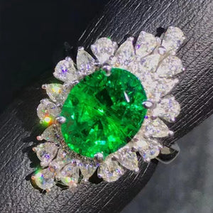 2.75 Carat Oval Cut Starburst Lab Made Green Emerald Ring - 9K, 14K, 18K Solid Gold and 950 Platinum