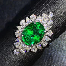 Load image into Gallery viewer, 2.75 Carat Oval Cut Starburst Lab Made Green Emerald Ring - 9K, 14K, 18K Solid Gold and 950 Platinum