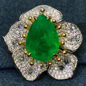 6 Carat Pear Cut Two-tone Five Petal Flower Halo Lab Green Emerald Ring