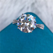 Load image into Gallery viewer, 4 Carat Round Cut Moissanite Ring Bead set 4 Prong Certified VVS D Color