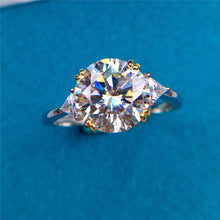 Load image into Gallery viewer, 3 Carat D Round Cut Double Prong Three-stone Certified VVS Moissanite Ring