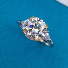Load image into Gallery viewer, 3 Carat Round Cut Moissanite Ring Double Prong Three-stone Certified VVS D Color