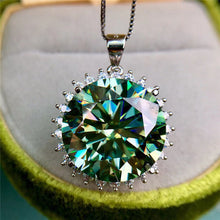 Load image into Gallery viewer, 15 Carat Green Round Cut Sunflower burst Certified VVS Moissanite Necklace