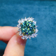 Load image into Gallery viewer, 5 Carat Green Round Cut Snowflake Certified VVS Moissanite Ring Pendant Set