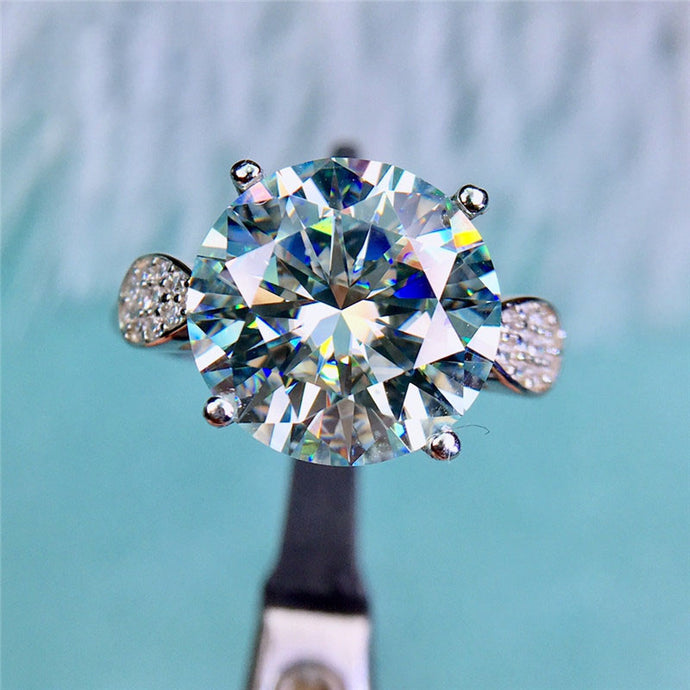 5 Carat Round Cut Moissanite Ring 4 Prong Side Stone Pinched Shank VVS D Color
