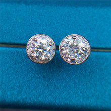 Load image into Gallery viewer, 0.6 Carat D Color Round Cut 4 Claw Micro Certified VVS Moissanite Stud Earrings
