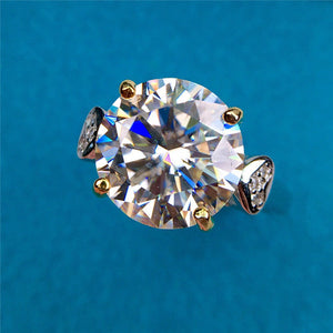 5 Carat D Color Round Cut 4 Prong Heart Reverse Tapered Shank Moissanite Ring