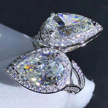 Load image into Gallery viewer, 8 CTW Pear cut Rare Size K-M Colorless VVS Simulated Moissanite Rings