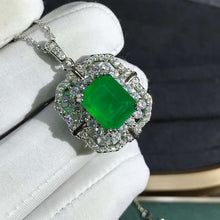 Load image into Gallery viewer, 5 Carat Green Emerald Cut Simulated Emerald Chain Pendant Necklace