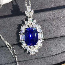 Load image into Gallery viewer, 10 Carat Colorless Cushion Cut VVS Simulated blue Sapphire Necklace