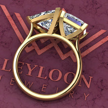 Load image into Gallery viewer, 2.6 Carat Princess Cut &amp; 4 Carat Trilliant Cut Two-Stone Basket D Color Moissanite Ring